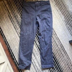 Old navy pixie pant in blue grey color.